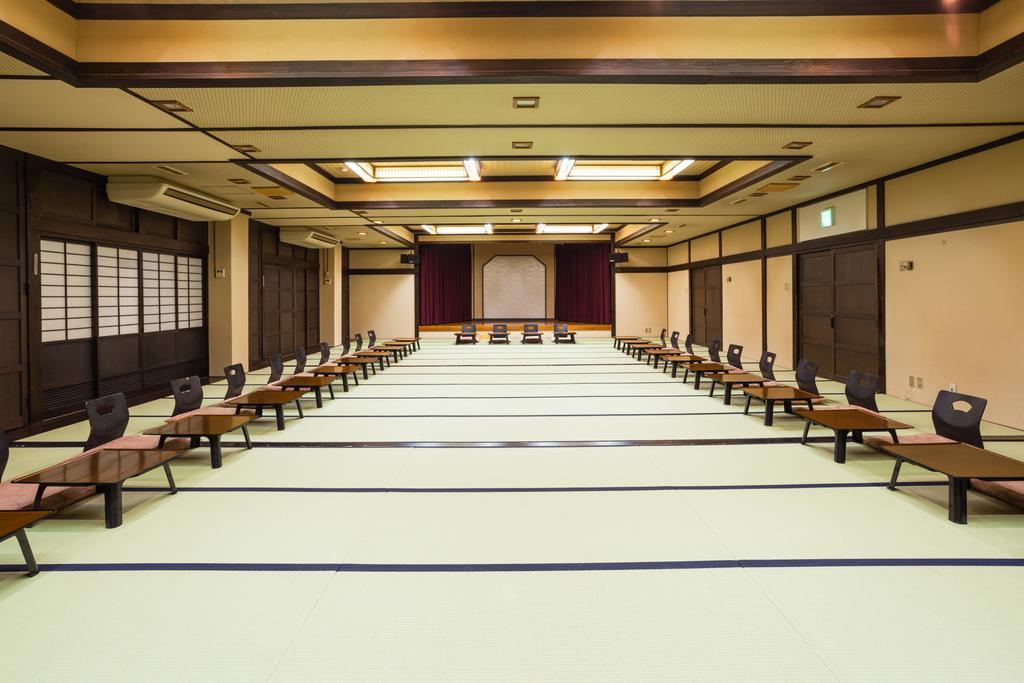 Mikunitoge Onsen Oyado Honjin Hotel Yuzawa  Exterior photo